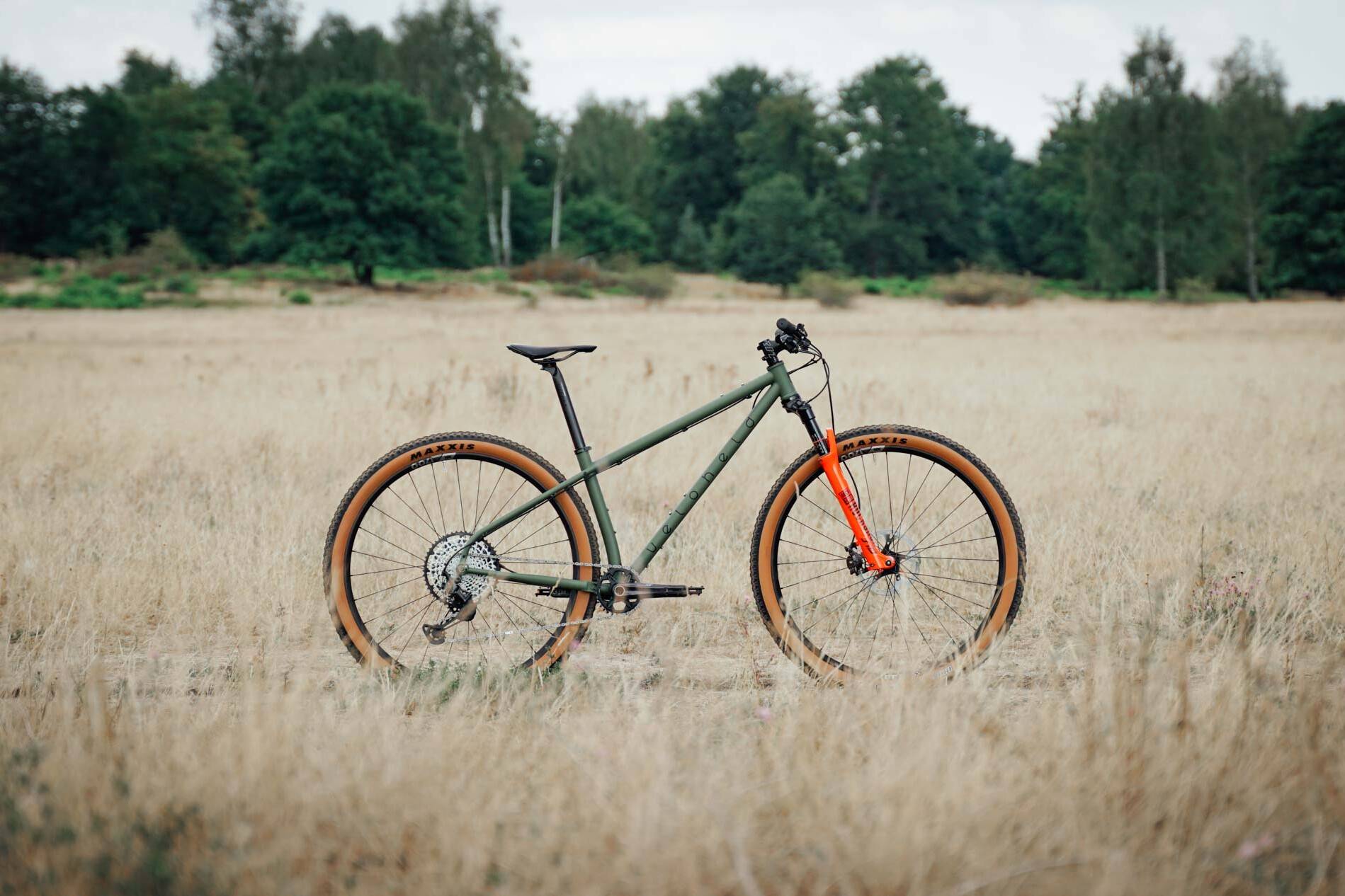 veloheld.iron Olive green