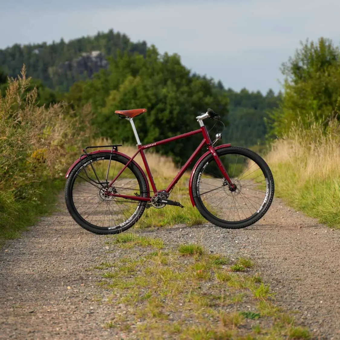 veheld.farway Pinion Tour complete bike in wine red touring bike