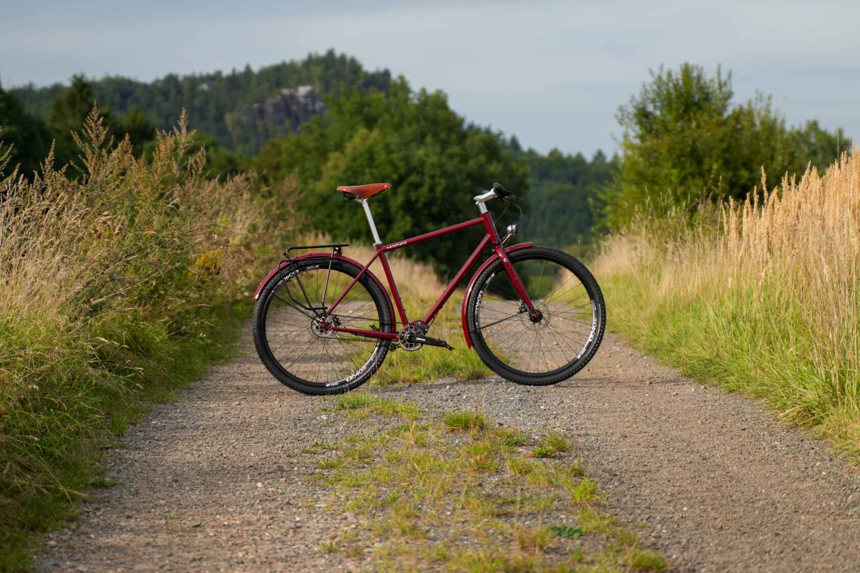veheld.farway Pinion Tour complete bike in wine red touring bike