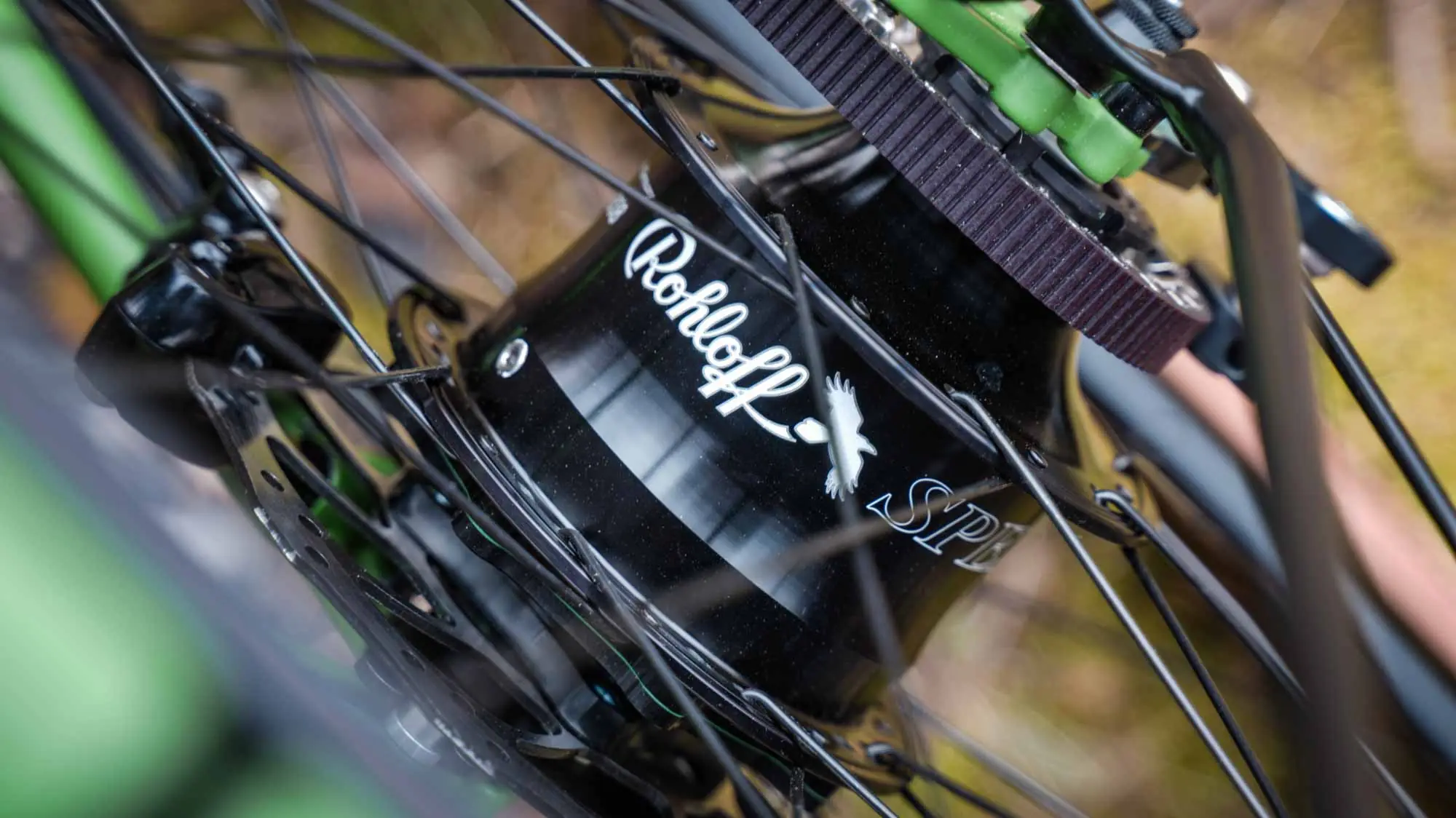 veloheld.alleyX Tourist in grass green, Rohloff Speedhub hub gear detail